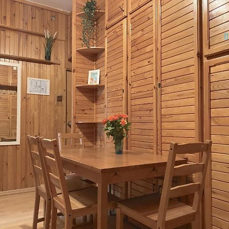 Stary Jesionowa 11 P2 Dotted Room Gdańsk Zewnętrze zdjęcie